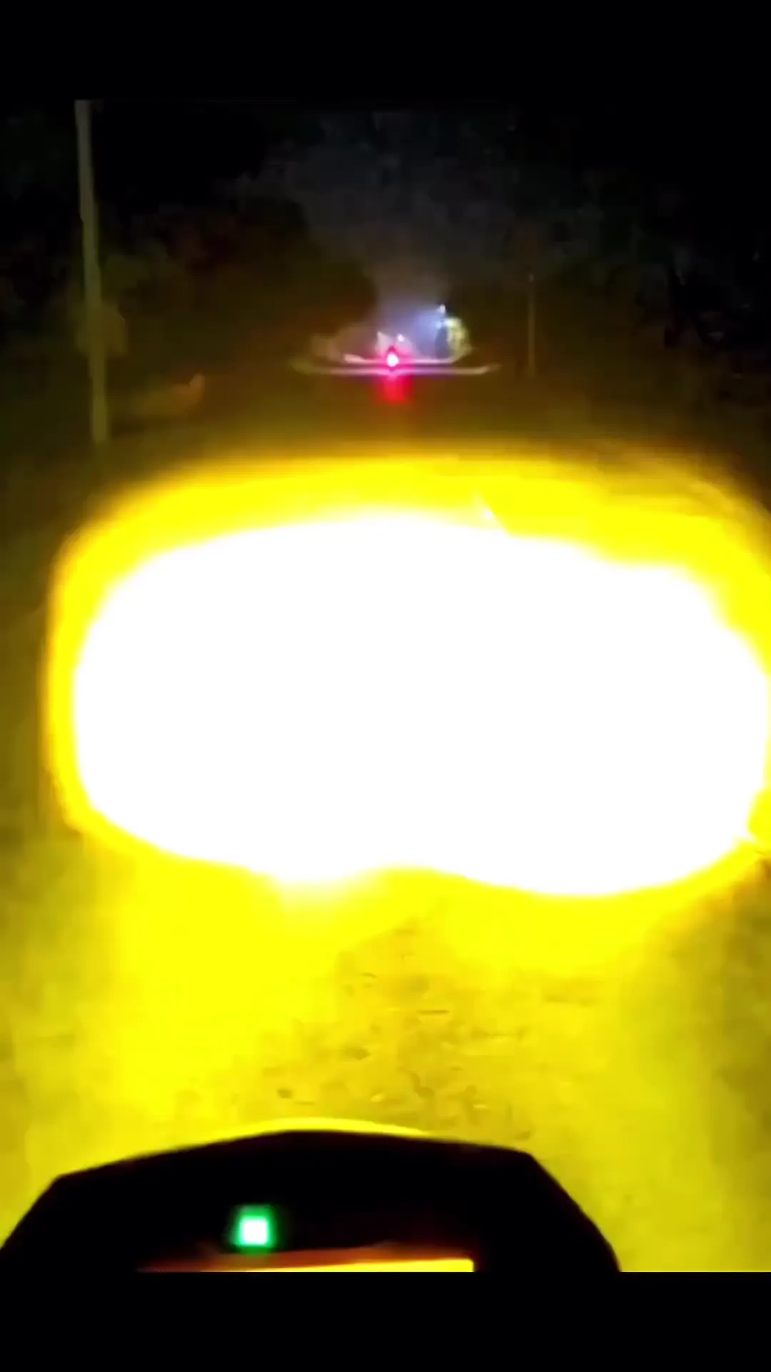 LIU HJG Waymaker Dual Colour Fog Light Version 4 with Red Devil Eye and Canbus Wiring (2Pcs) - Easy Installation for Cars and Motorcycles